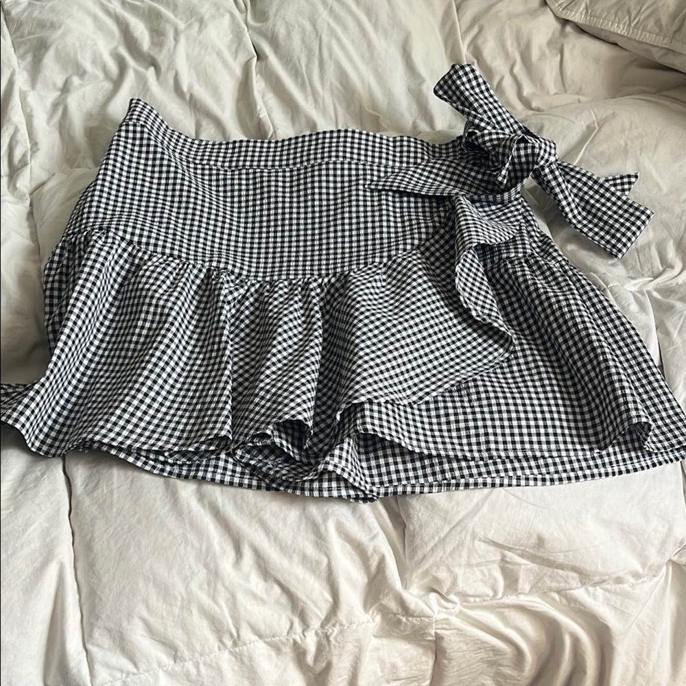 Blue Rain Black and White Gingham Skort